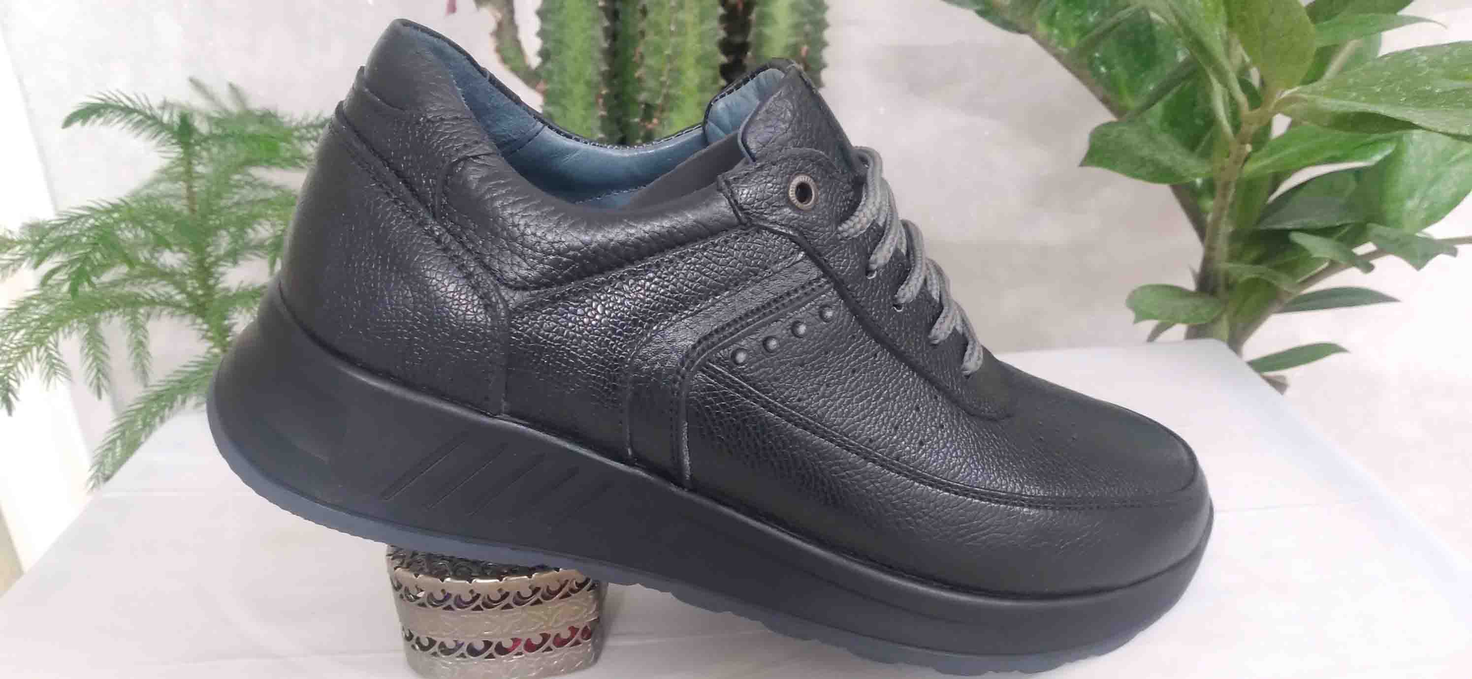 کفش اسپرت تمام چرم بند دارمشکی  پادینا کد 271