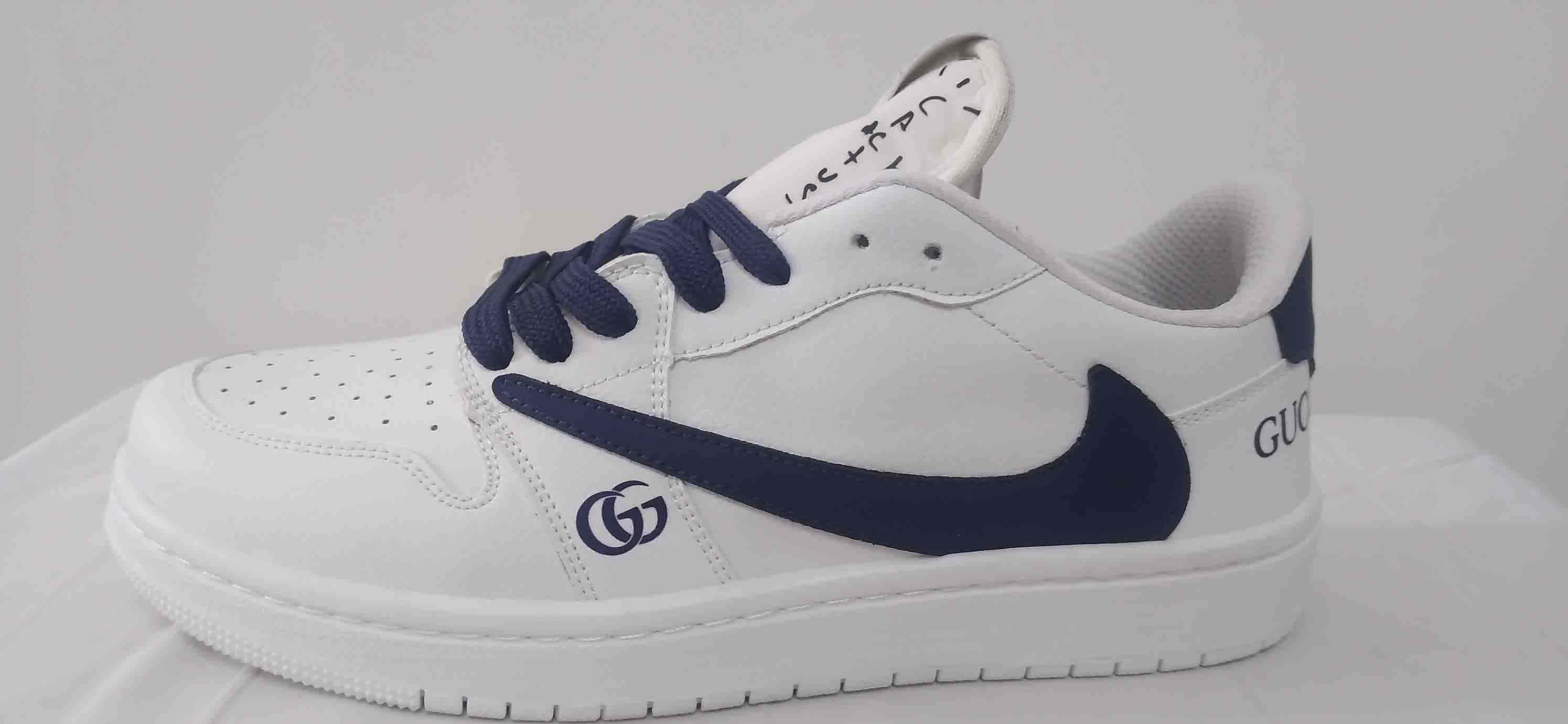 کتونی نایک ترویس سفید کد233