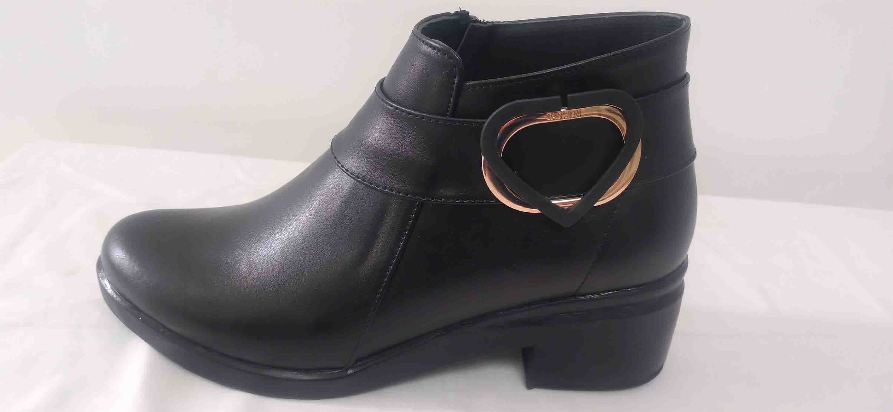 نیم بوت زنانه پاپی کد 250