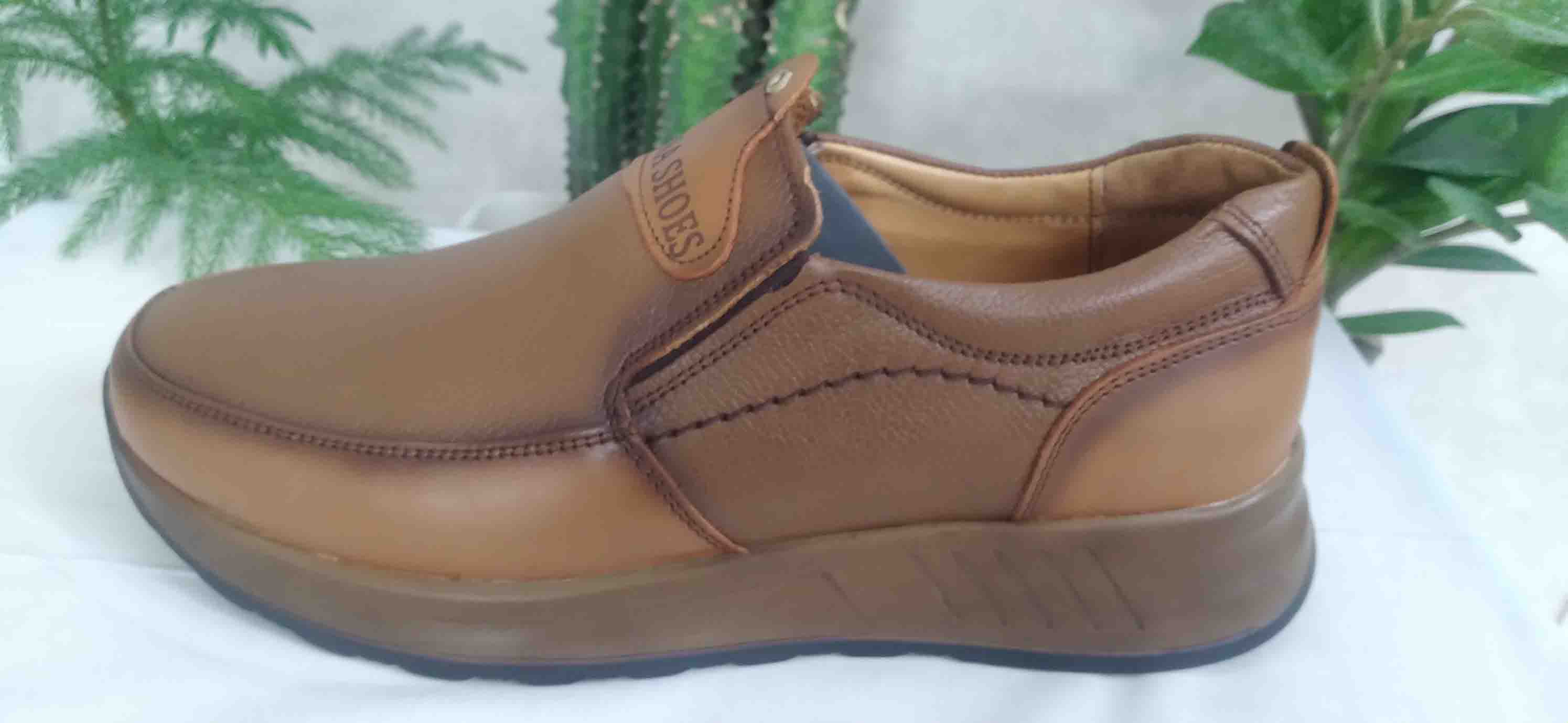 کفش اسپرت تمام چرم بدون بند قهو ه ای پادینا کد 273