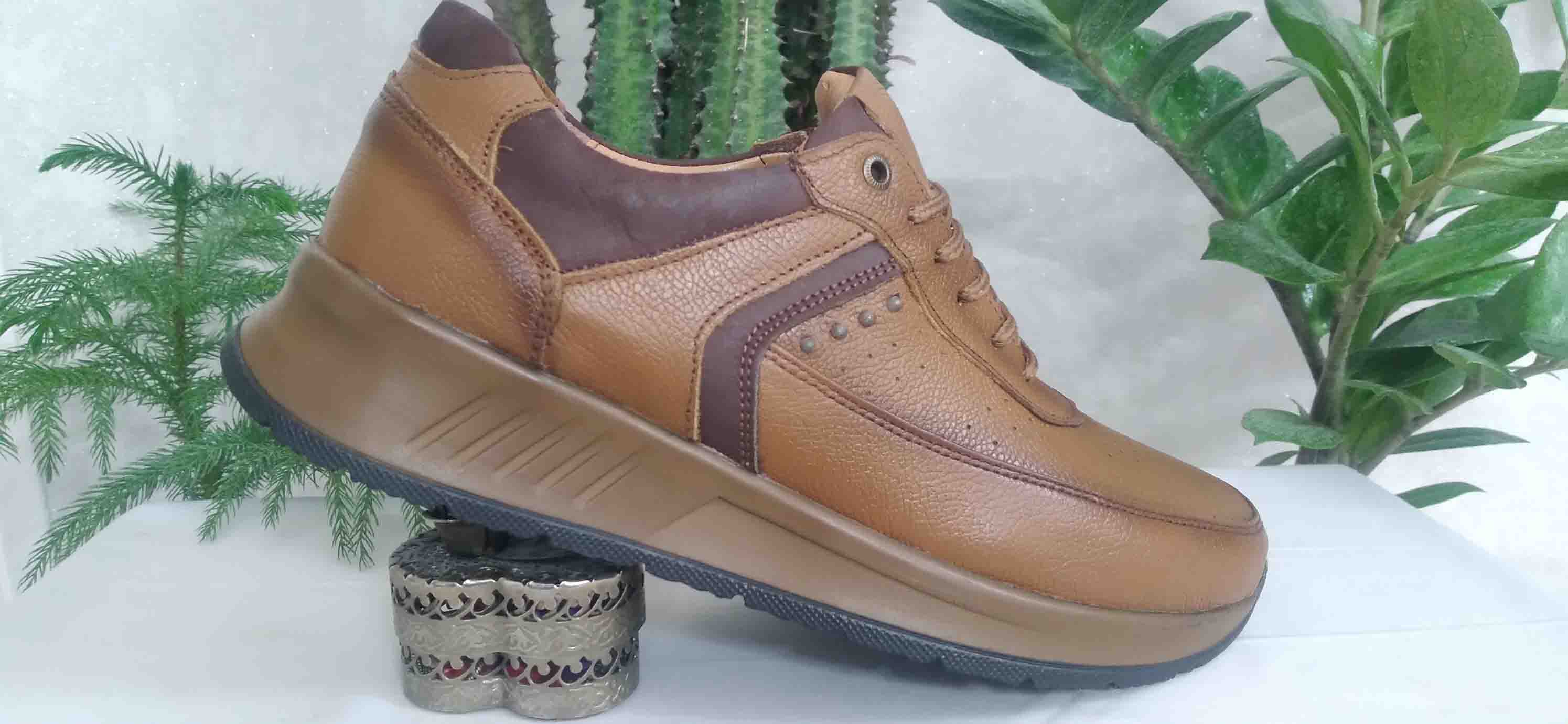 کفش اسپرت تمام چرم بند دار قهوه ای  پادینا کد 270