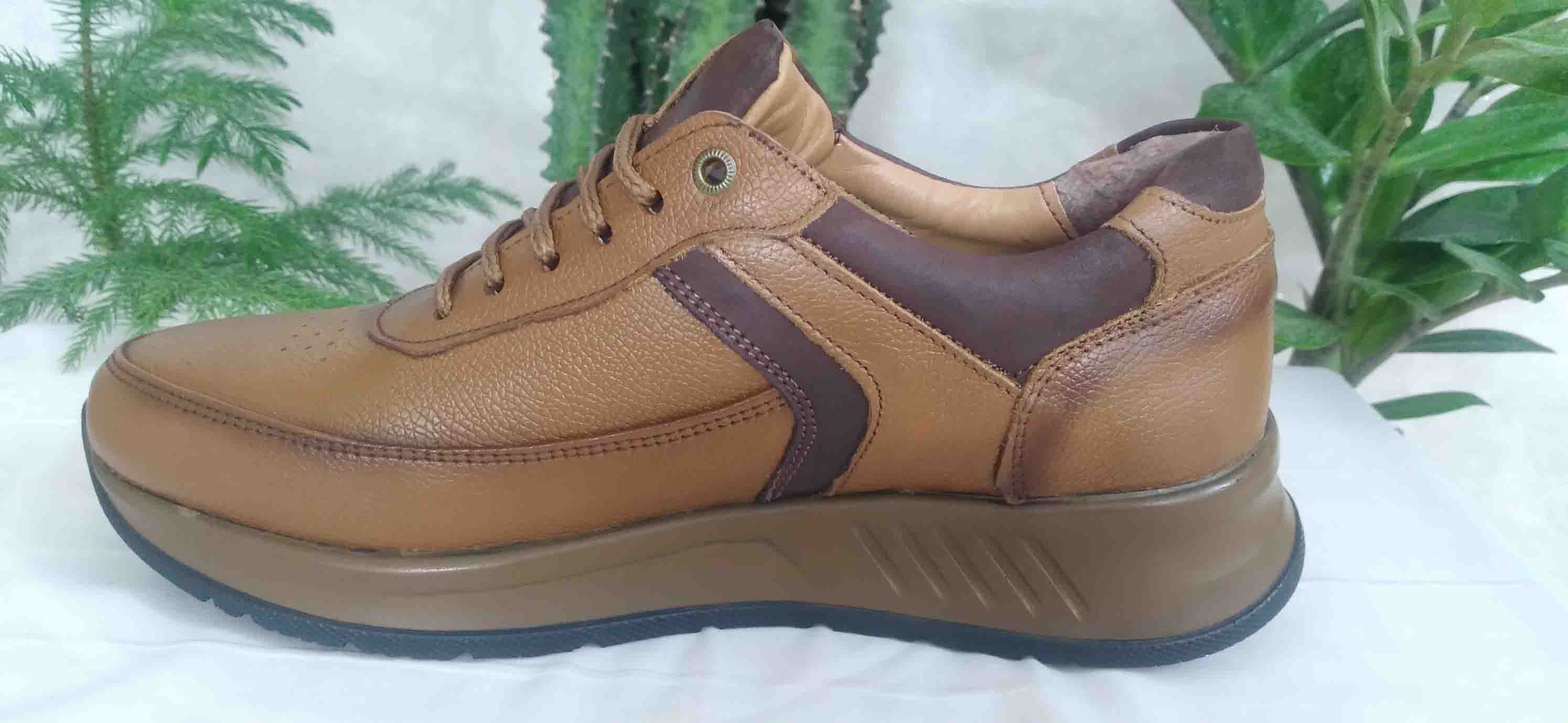 کفش اسپرت تمام چرم بند دار قهوه ای  پادینا کد 270